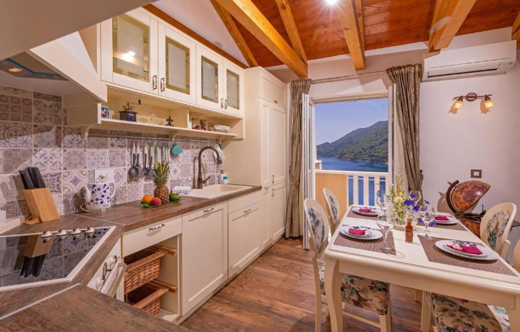 Apartments More Luxury Sobra Εξωτερικό φωτογραφία